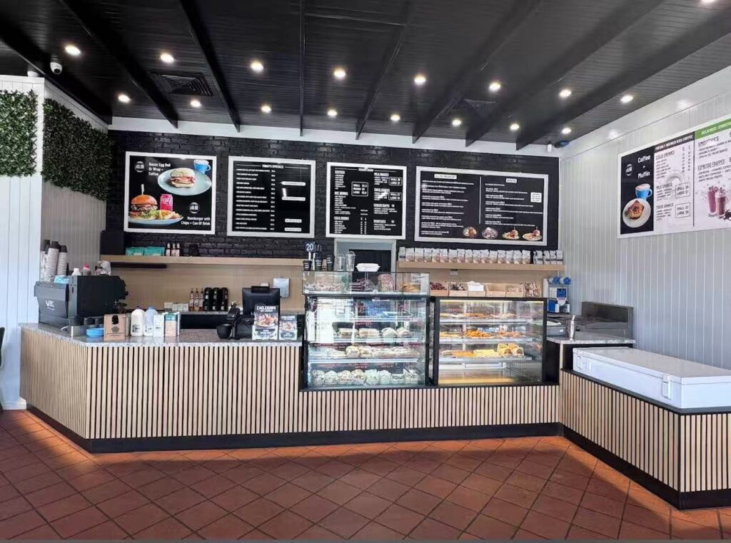08-eaglehawk-cafe-counter