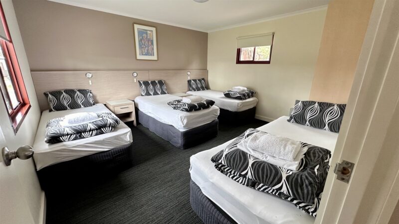 Two Bedroom Villa triple room with three single beds